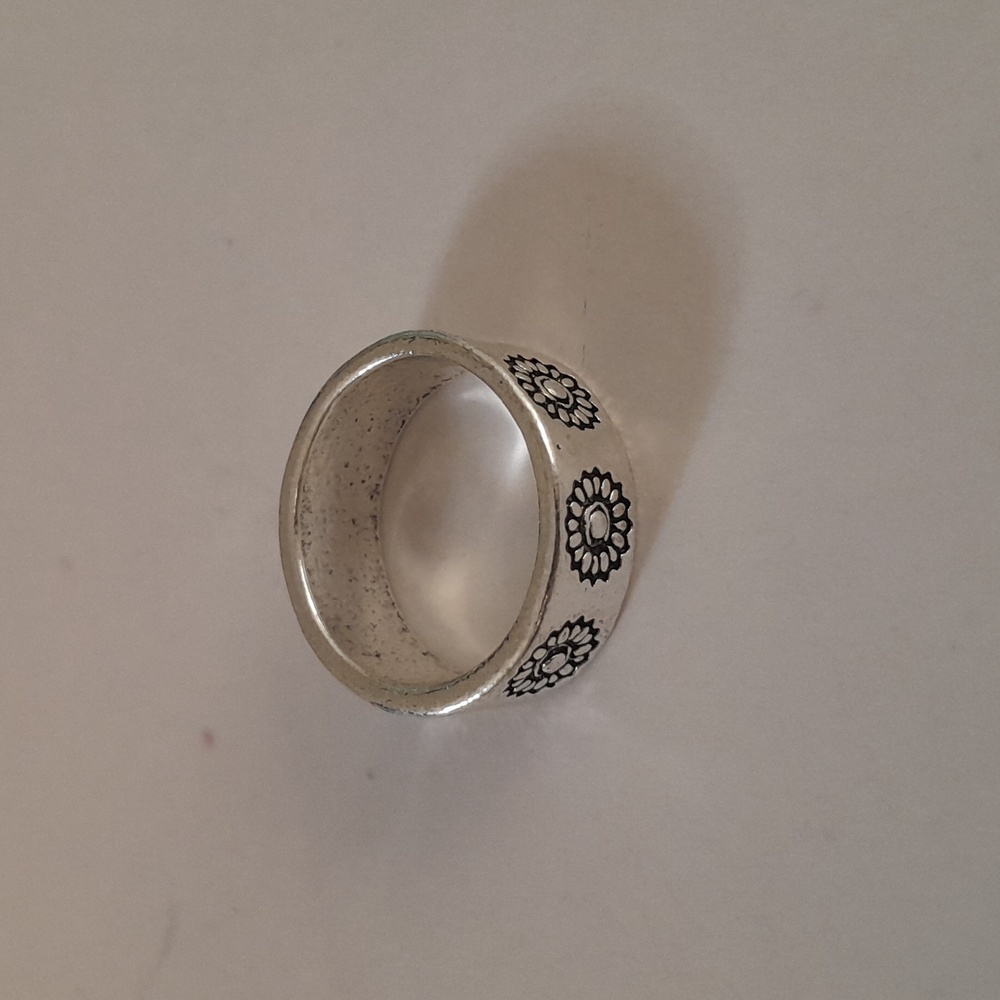 silver flower ring